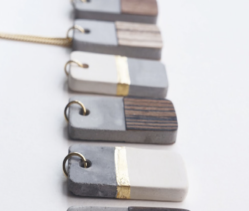 Schmuck aus Beton und Goldblatt gestalten: Anhänger, Ketten, Ohrringe und vieles mehr